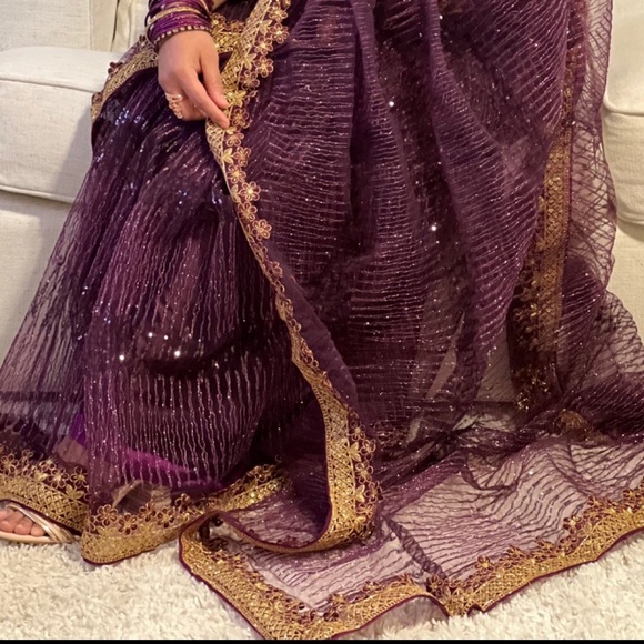 Saree - Picture 1 of 13